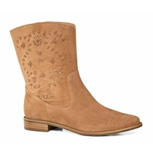 JACK ROGERS Kaitlyn Suede Boot In Oak Brown